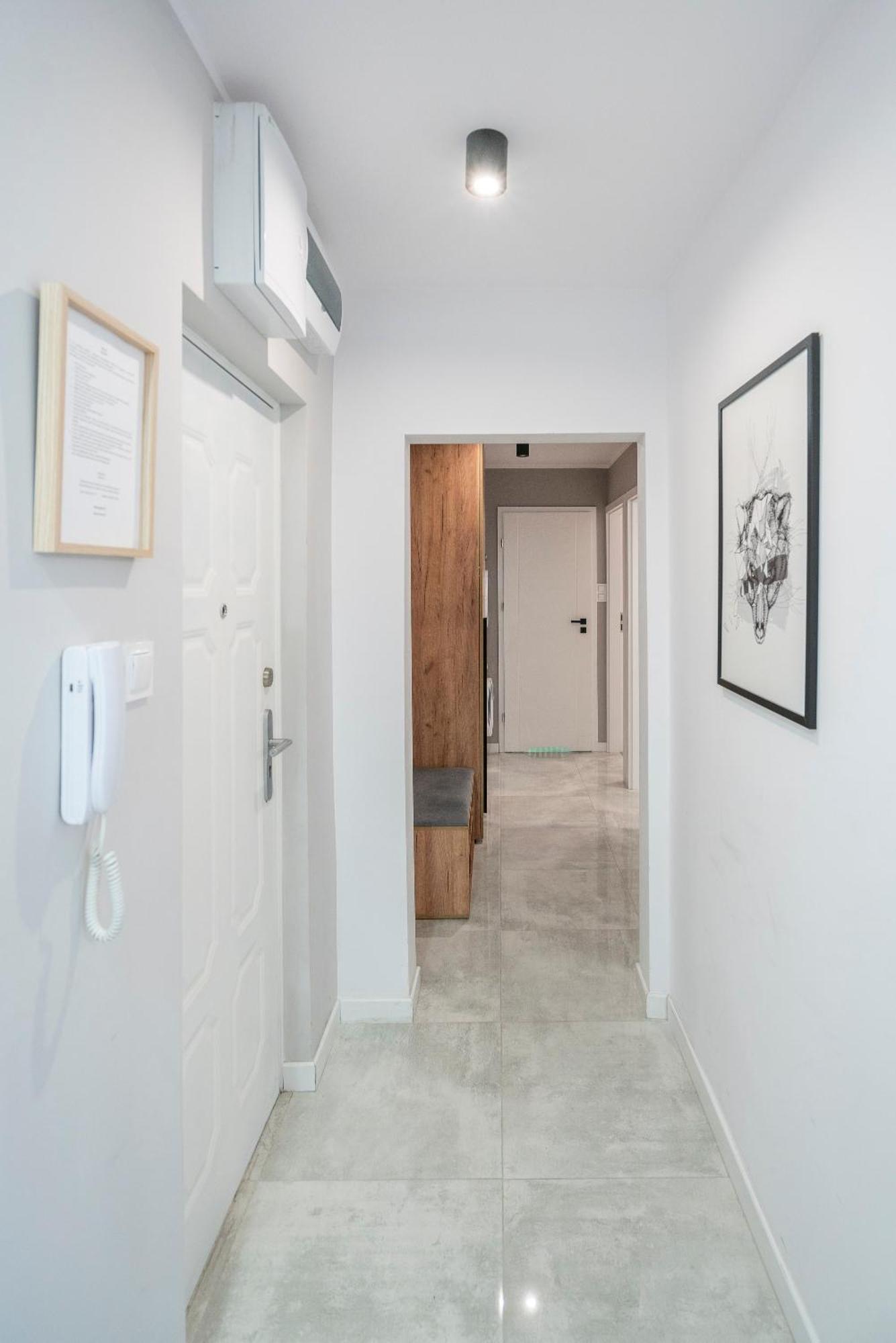 Stylowy Apartament Blue Self Check In 24H Вроцлав Екстериор снимка
